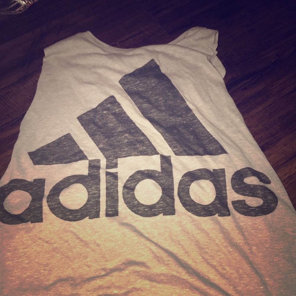 EUC Adidas tank 😍